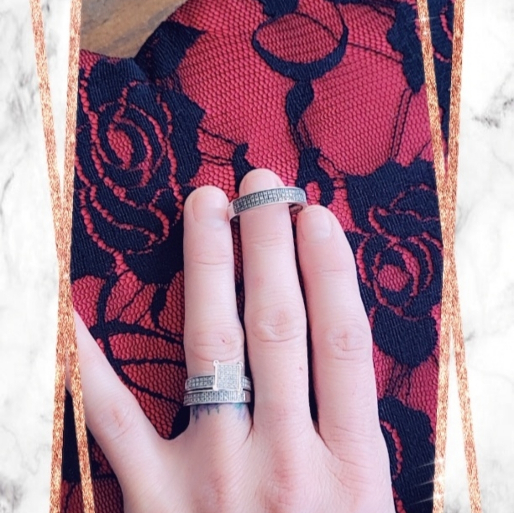 His and Hers wedding rings
